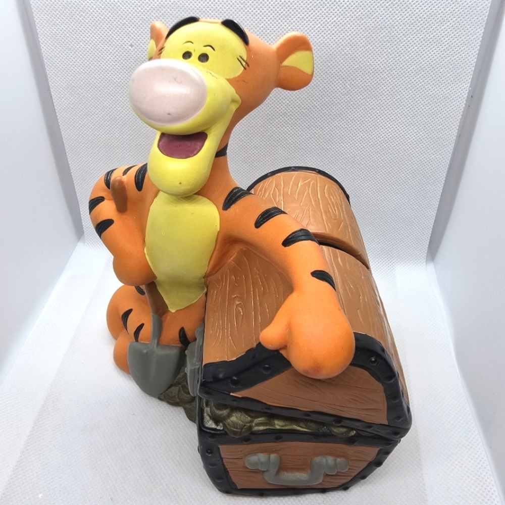 Vintage Disney Tigger Piggy Bank with Treasure Chest Piggybank Collectible - Picture 3 of 5